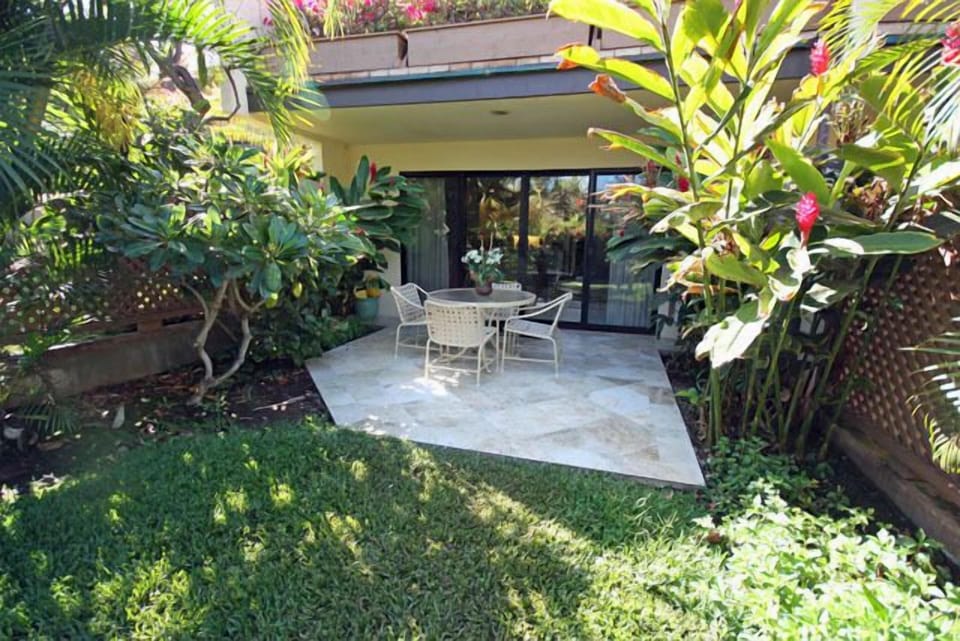 The back lanai is very private. There are no walkways or traffic behind our unit