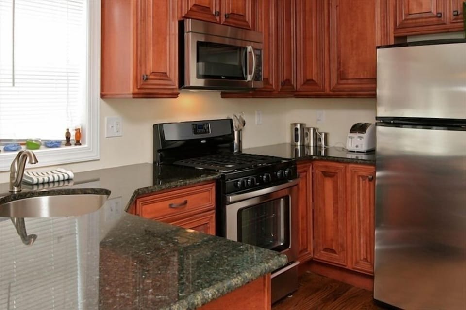 The Overlook Cottage Kitchen 