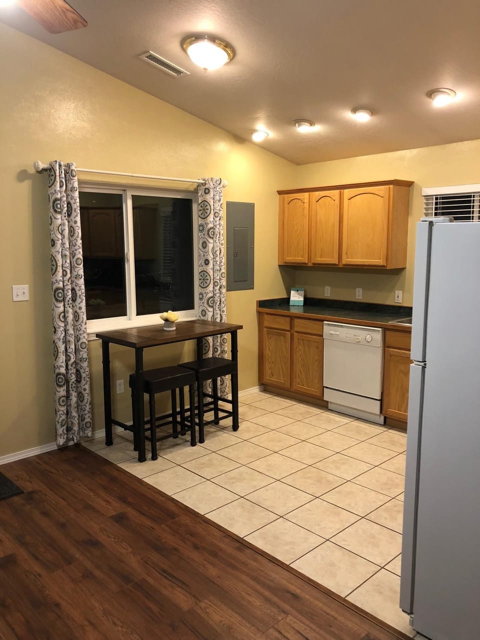 Kitchen table