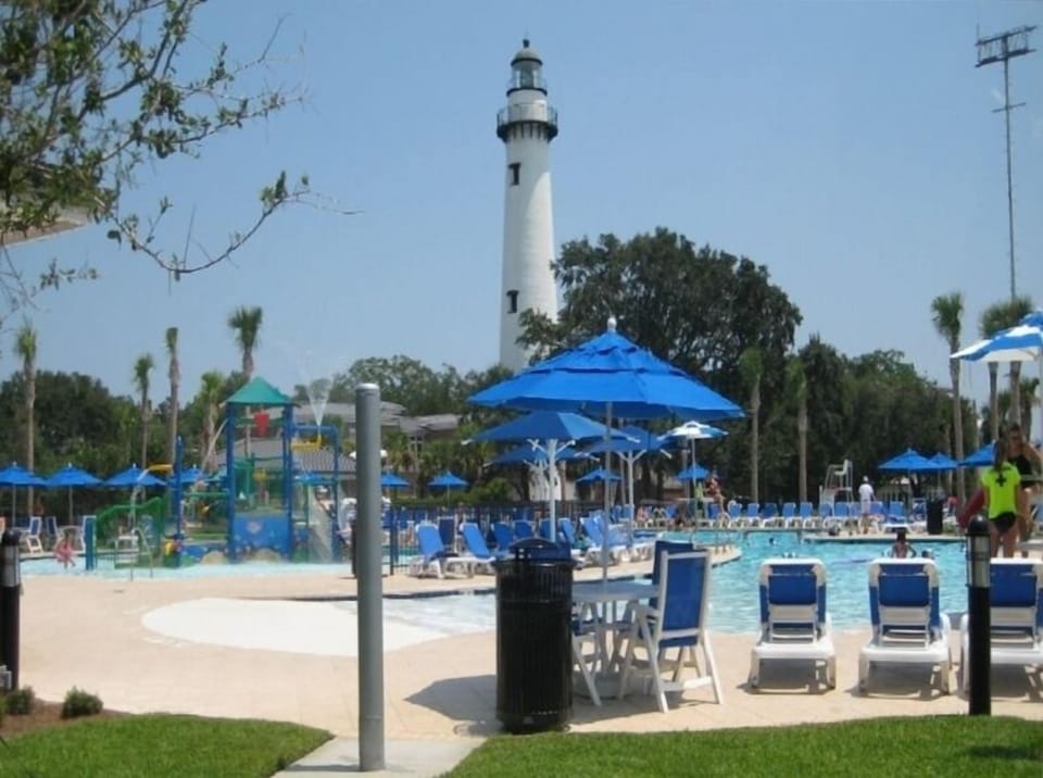 This public pool, mini golf and Lighthouse are all down by the Pier.