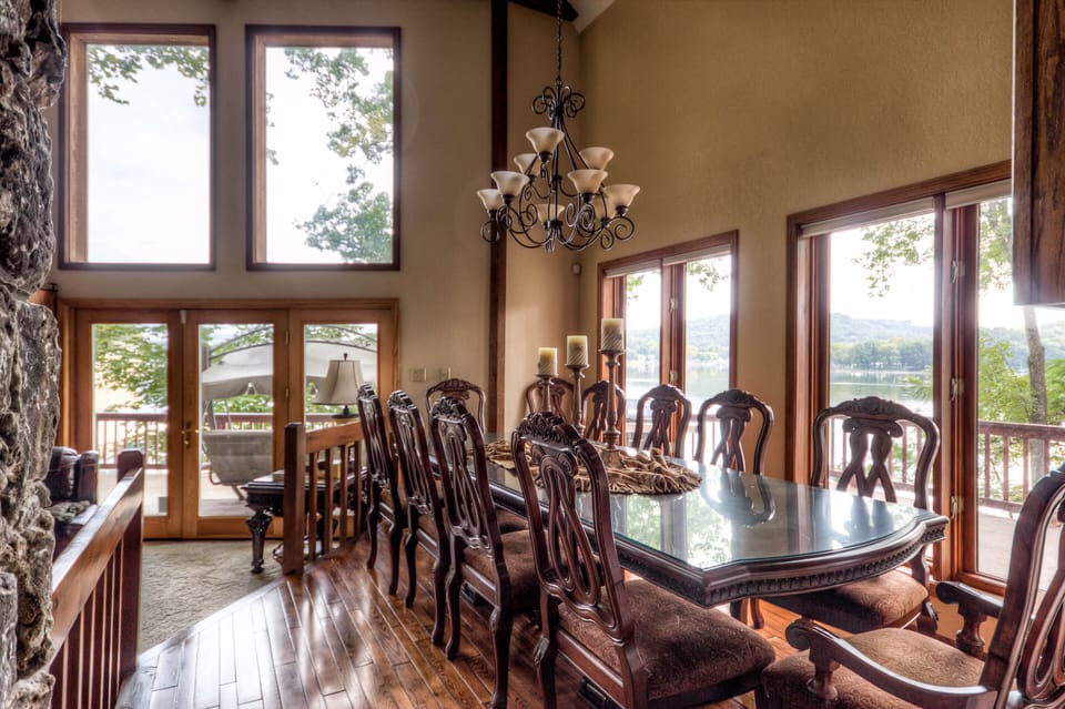 2nd dining room off living room and Kitchen. Beautiful Lake views.