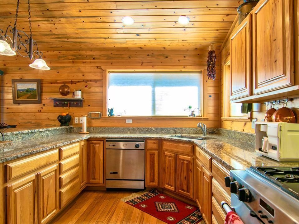 Large Kitchen