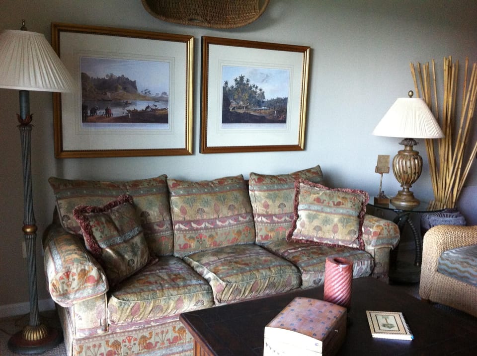Bristol 104 Living Room Area