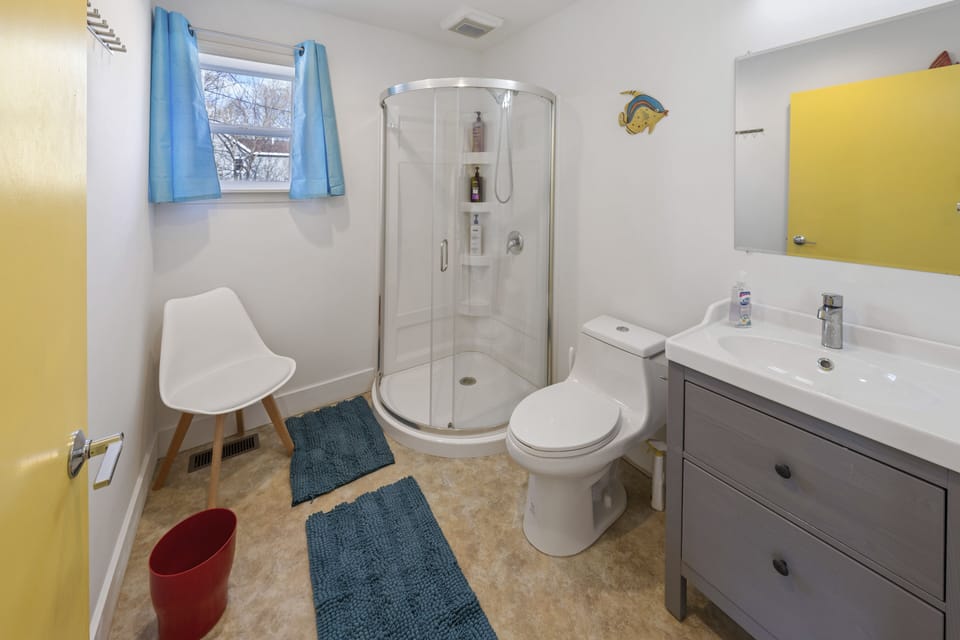 Bathroom 1, a full bath on the first floor