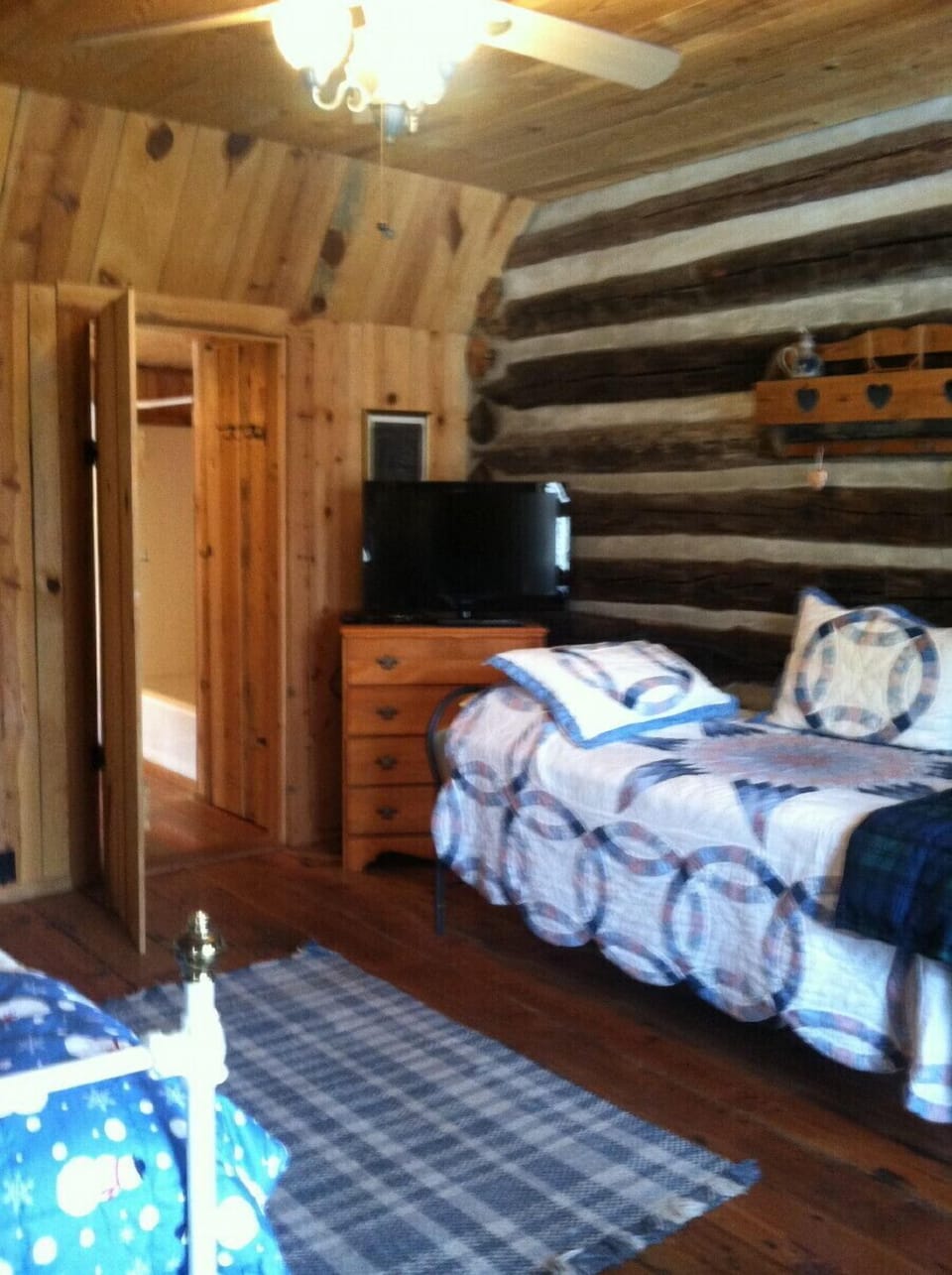 bedroom 3 with two twin beds, flat screen TV for gaming and movies