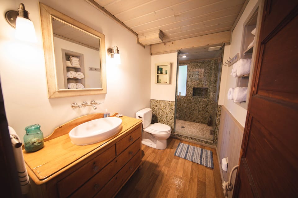 Master bathroom with shower, first floor
