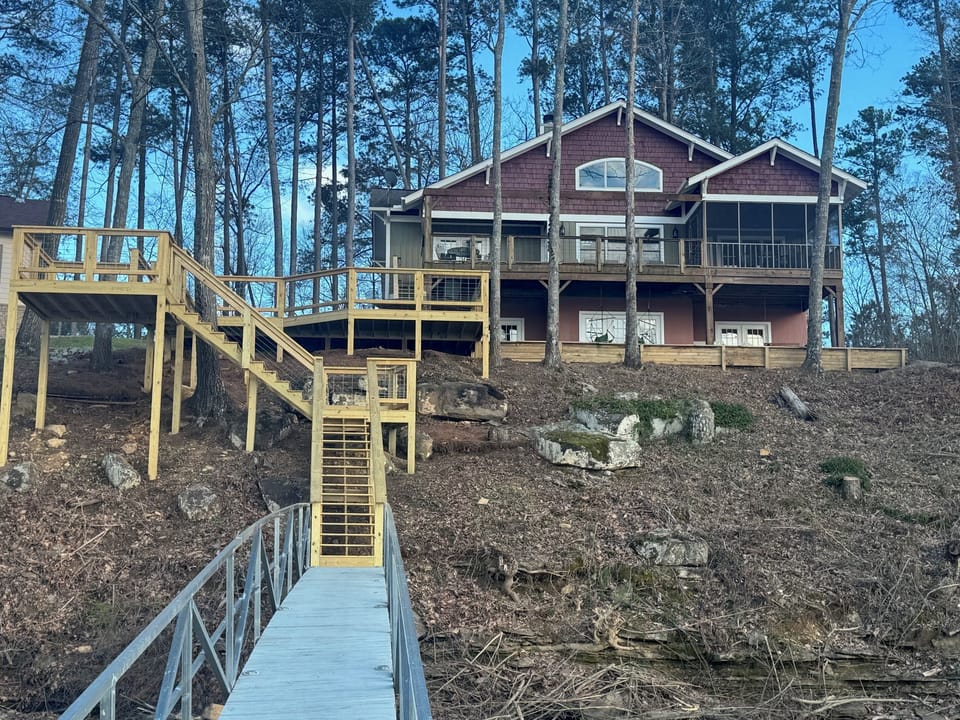 Easy steps to the water