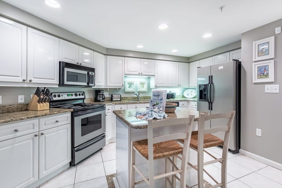 Newly Renovated Condo!