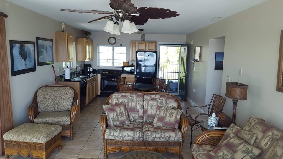 Living Room/Kitchen View from Lakefront Patio