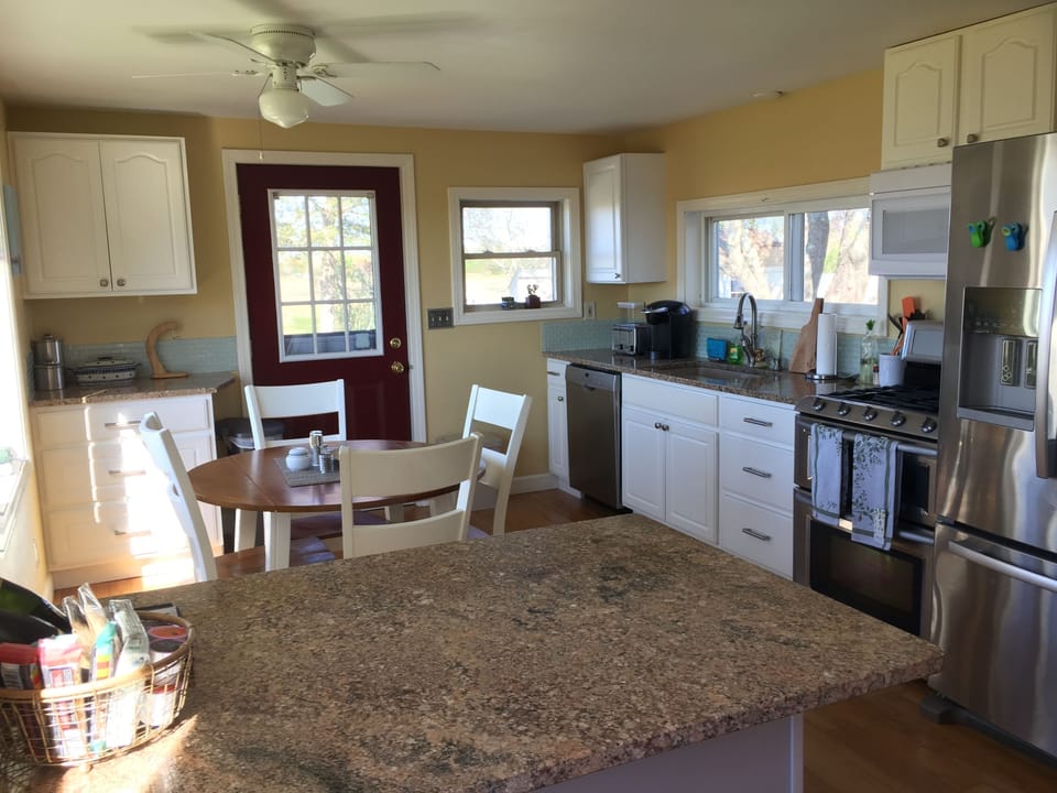 Spacious eat in kitchen
