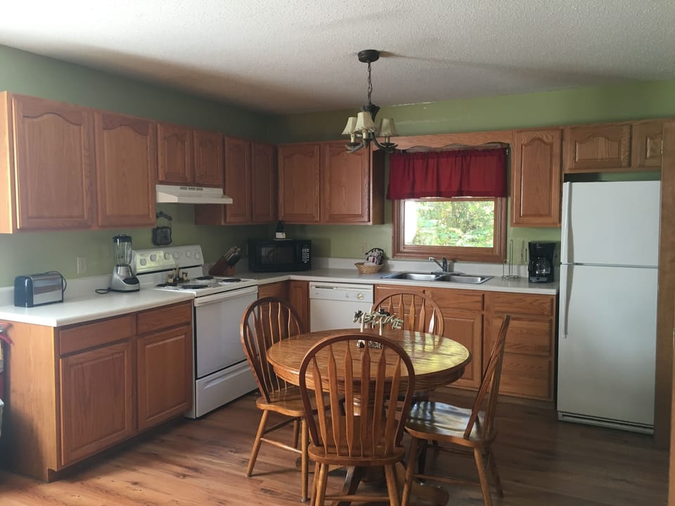 Fully stocked, clean and spacious kitchen