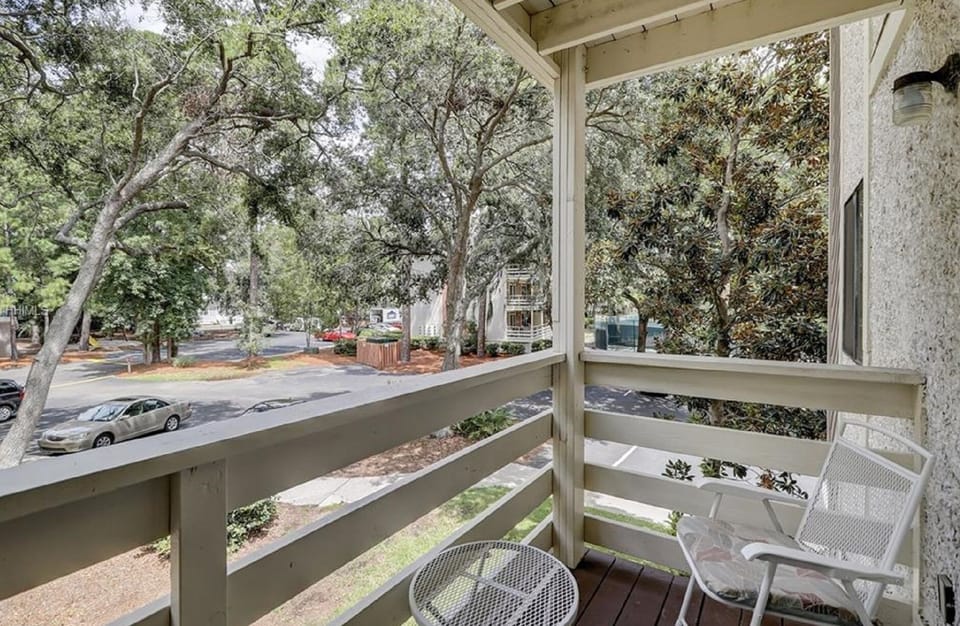 Private balcony on 2nd floor overlooking the vila grounds