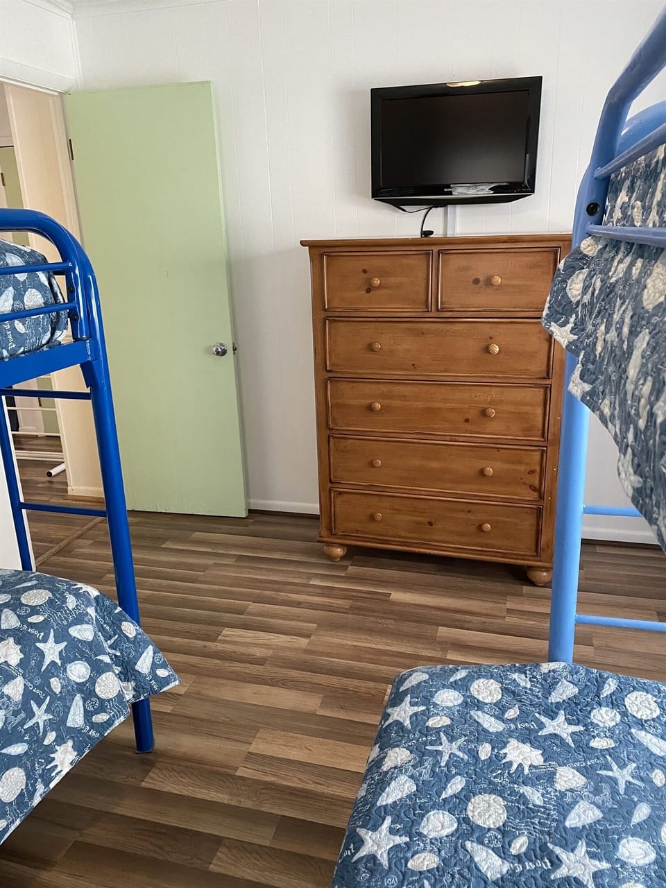 Pyramid & Twin Bunk Room, TV, full hall bath