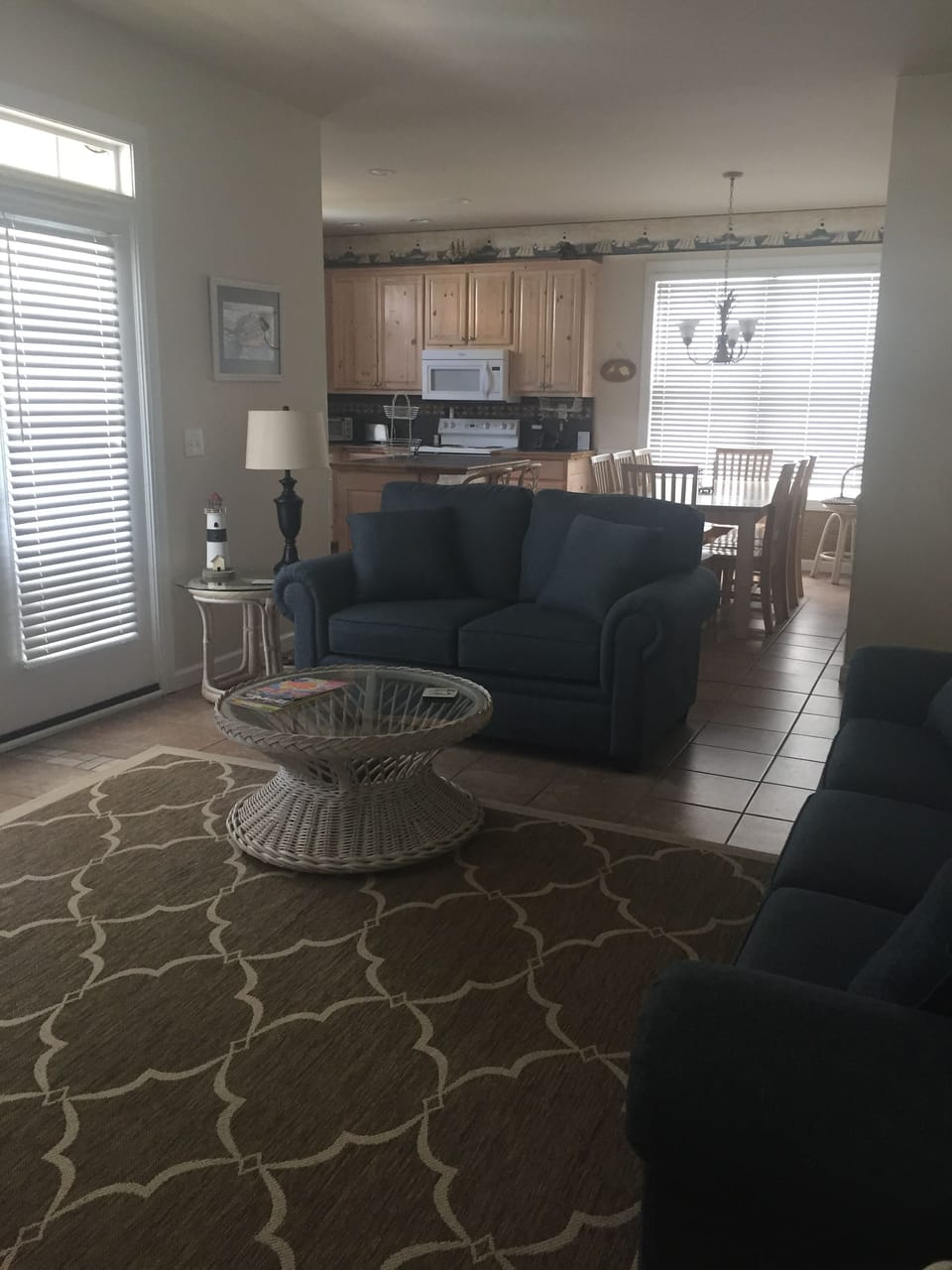 Looking toward kitchen from living room