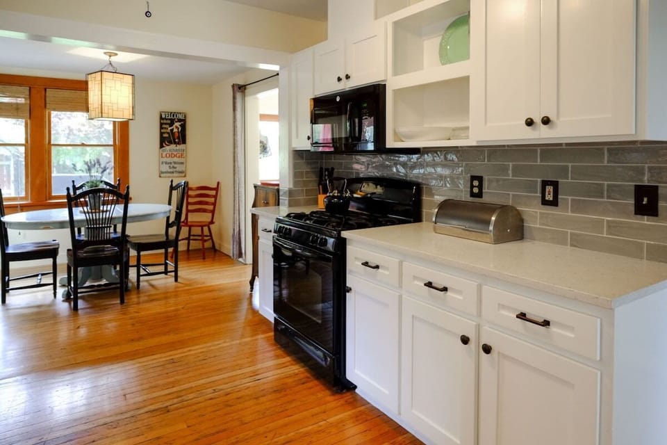 Gourmet Kitchen