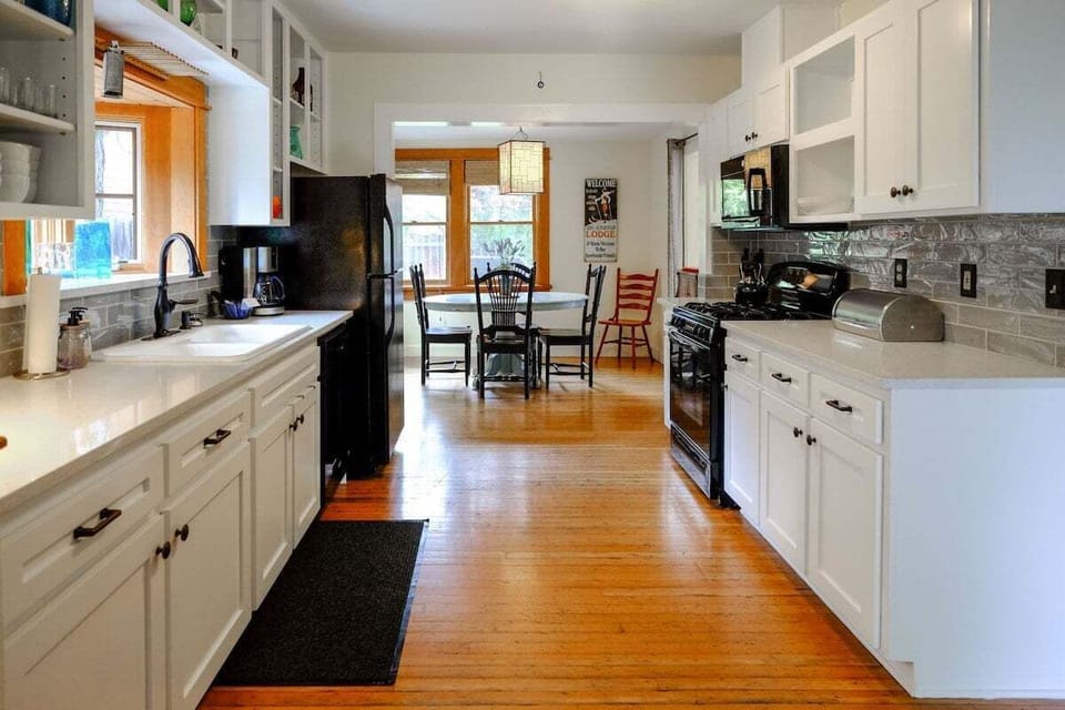 Gourmet Kitchen