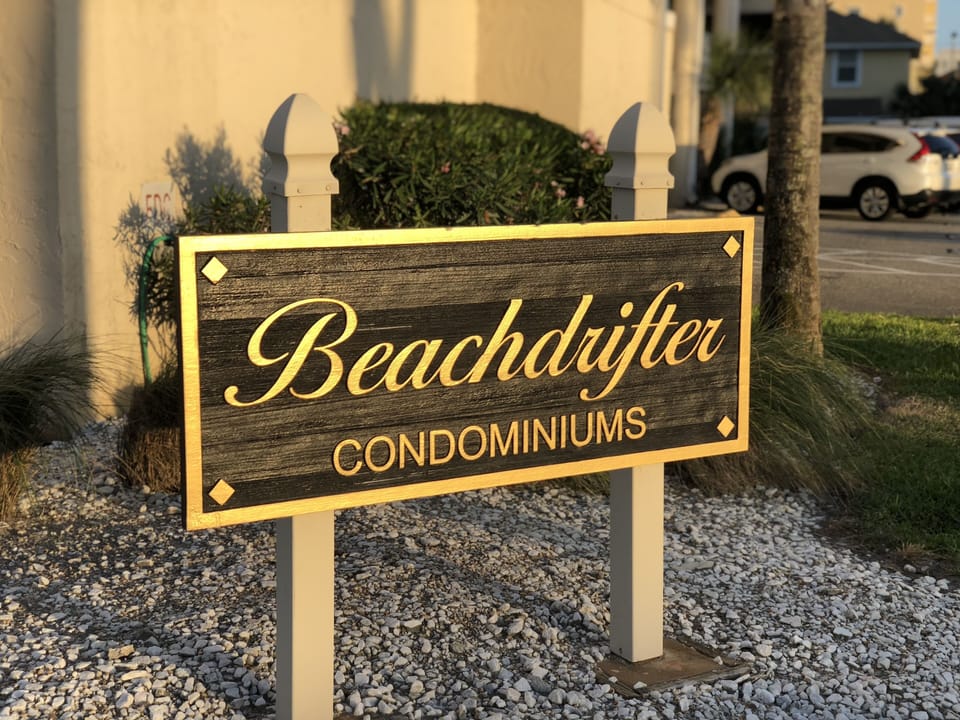 Beachdrifter Condos 