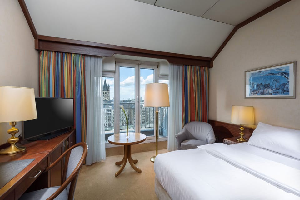 Classic Single Room | Hypo-allergenic bedding, in-room safe, individually furnished, desk