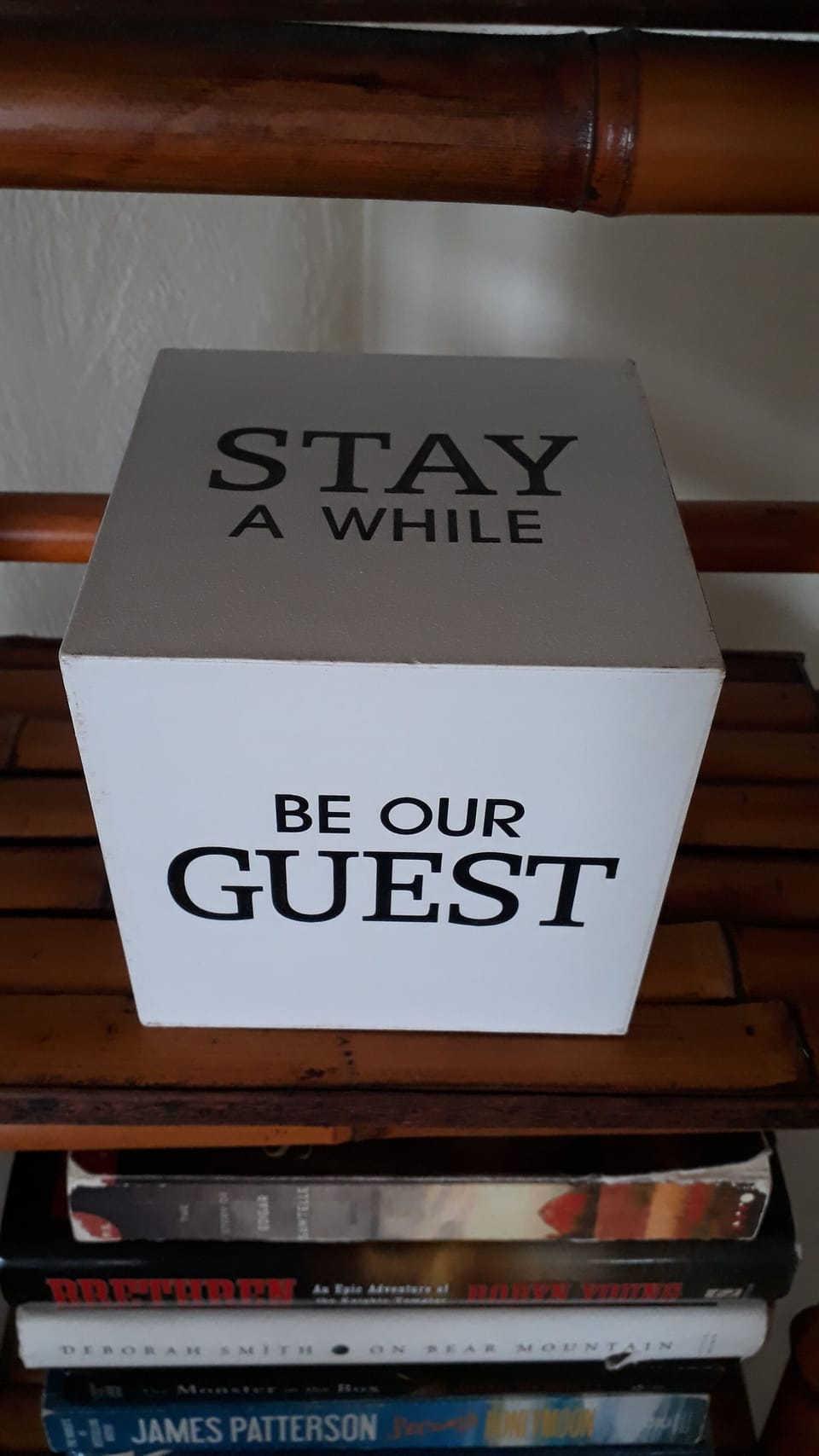 COME _ STAY _ PLAY _ RELAX