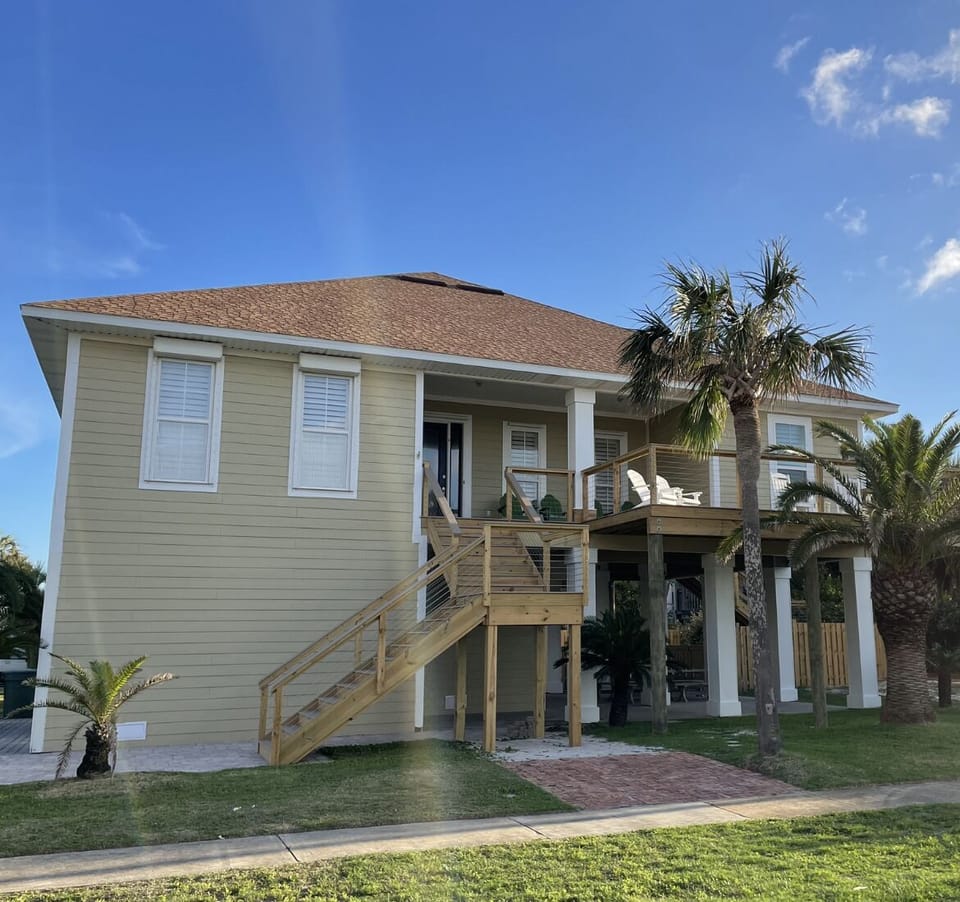 Front of the house.  Front decks face the beach and have a Gulf View.