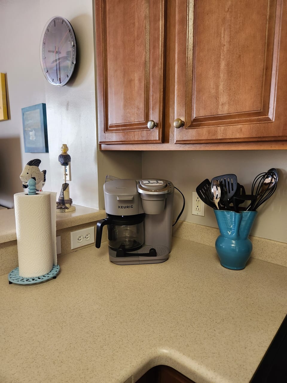 New keurig can either make pot of coffee from grounds or use k cups.  