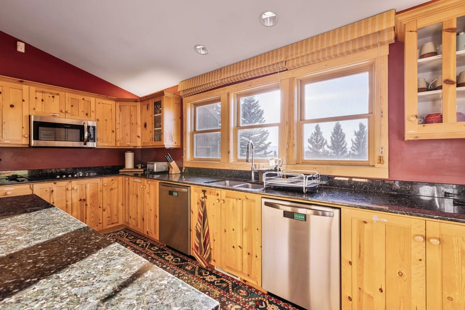 Kitchen with 2 dishwashers