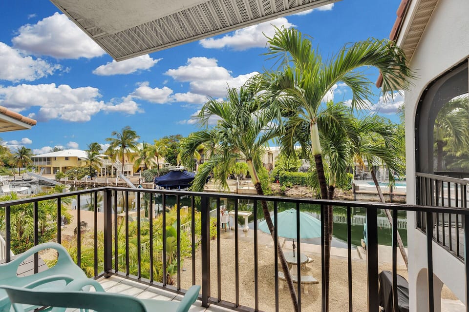 Private balcony off master bedroom
