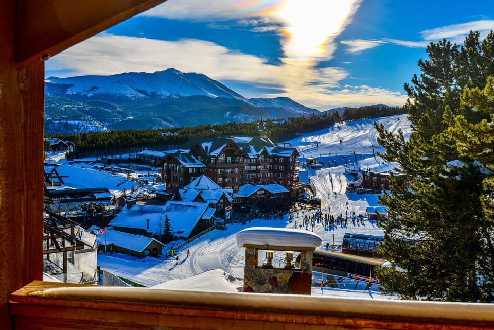 See what the morning lift lines are like with a cup of coffee or hot chocolate