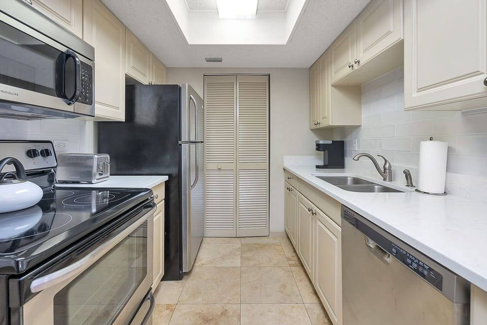Galley-style Kitchen