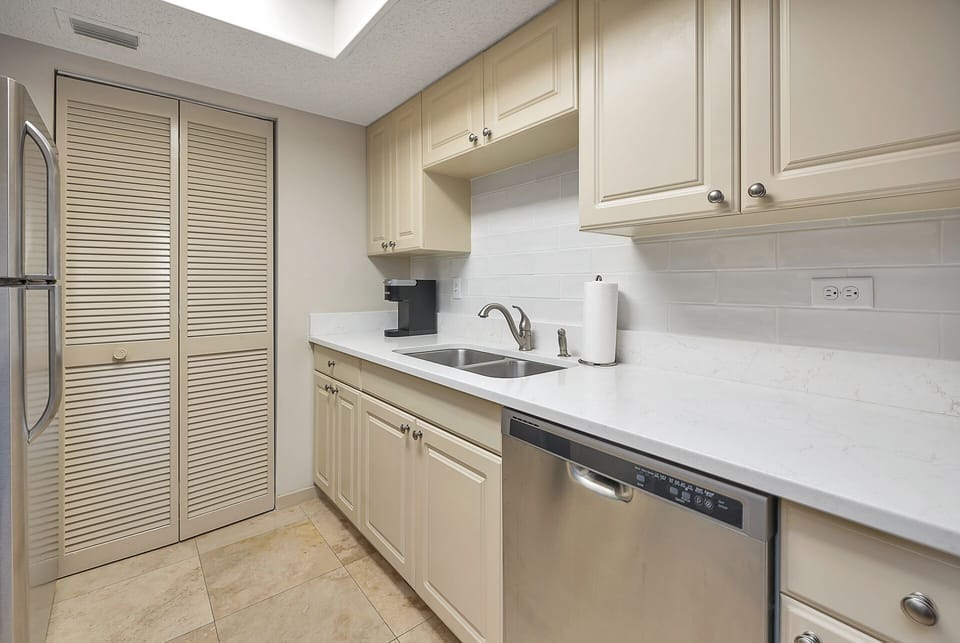 Galley-style Kitchen