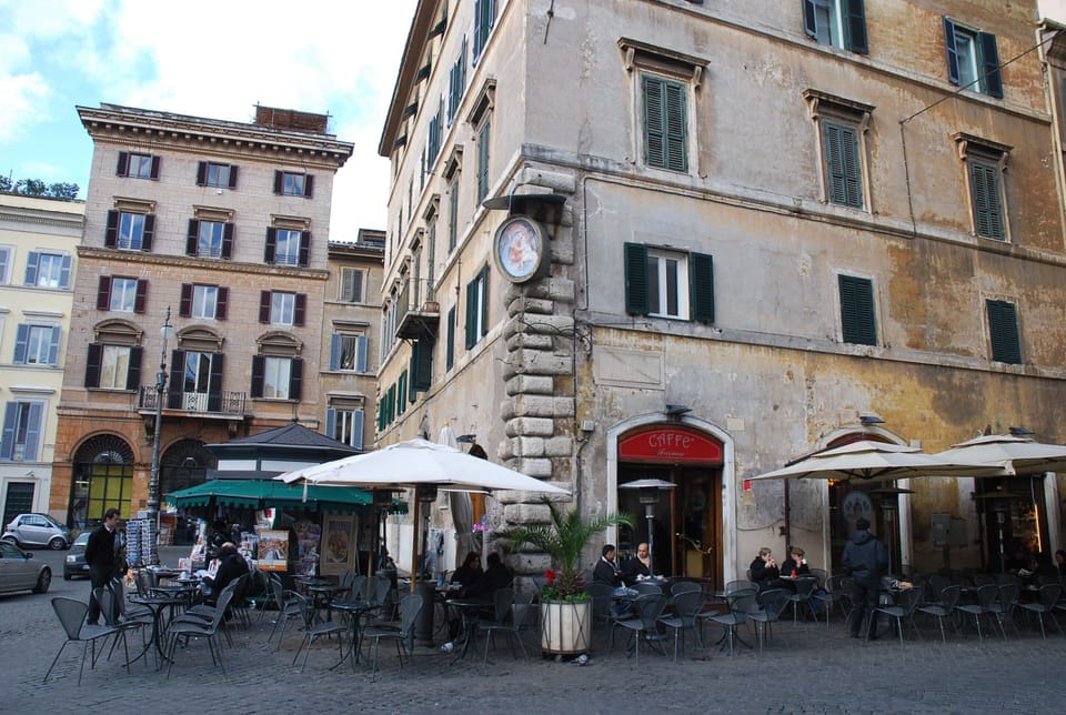 Piazza Farnese