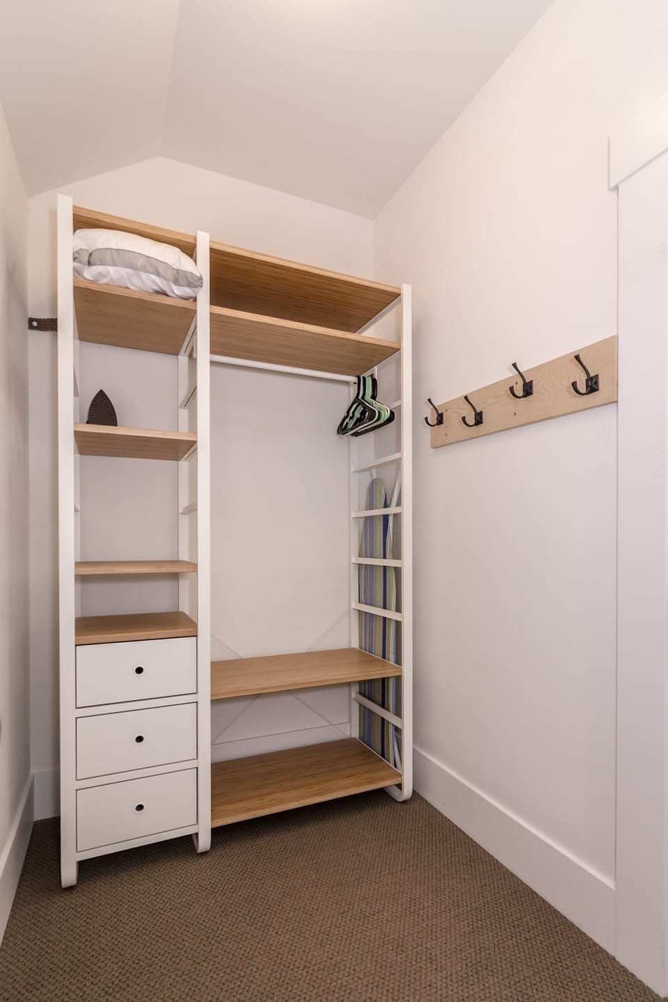Walk in closet 