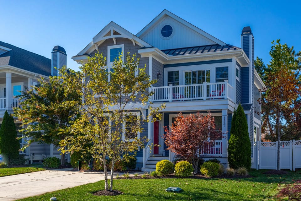 Welcome to 38221 Anna B Street!