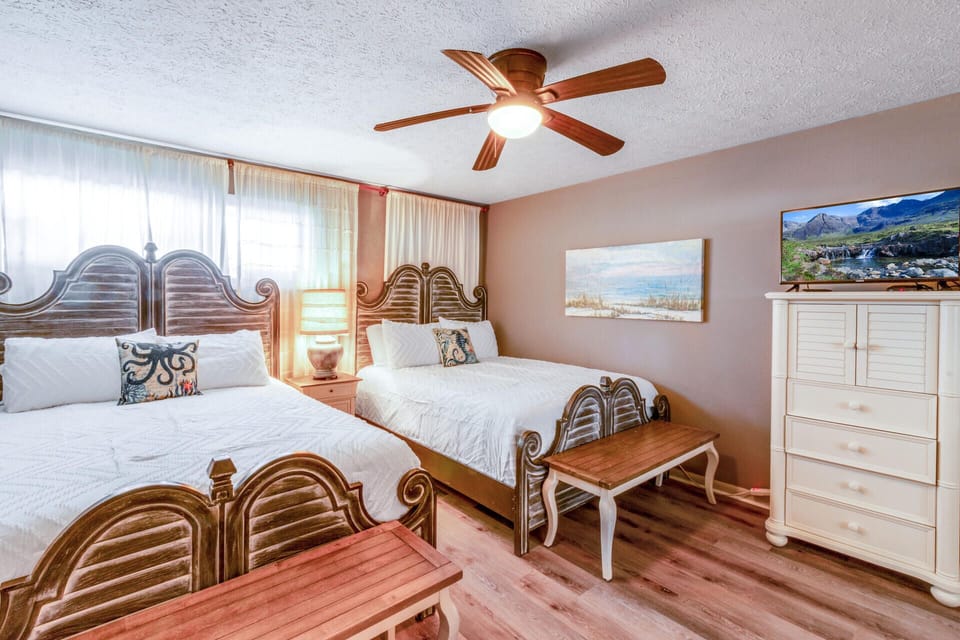 Third Bedroom with 2 Queen beds and Smart TV.