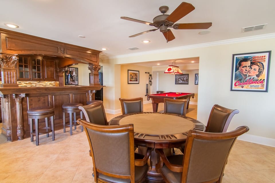 Bar, Game Room.