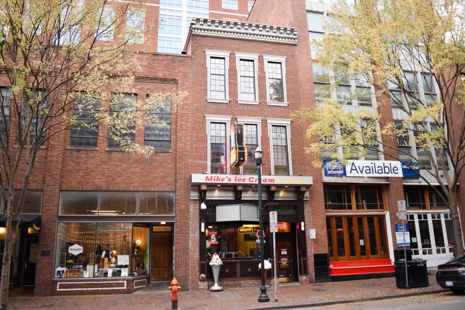Private 3rd floor loft, historic downtown Nashville on 2nd Ave N. 