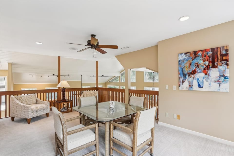 Upstairs Loft at 20 Red Cardinal