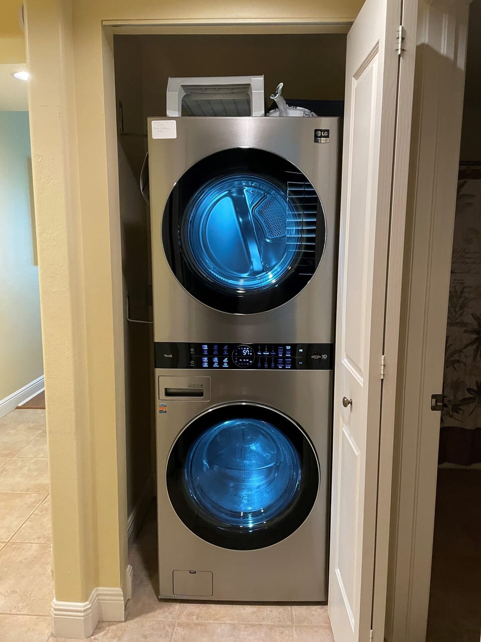 Brand New LG Tower with high capacity Washer and Dryer