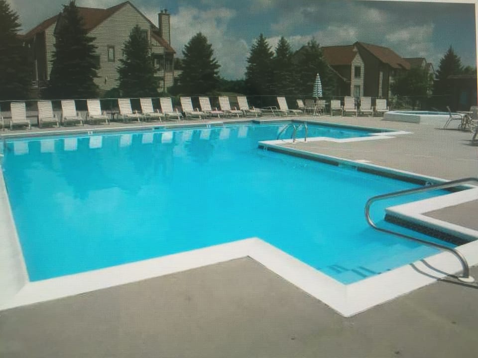 Common area pool and hot tub