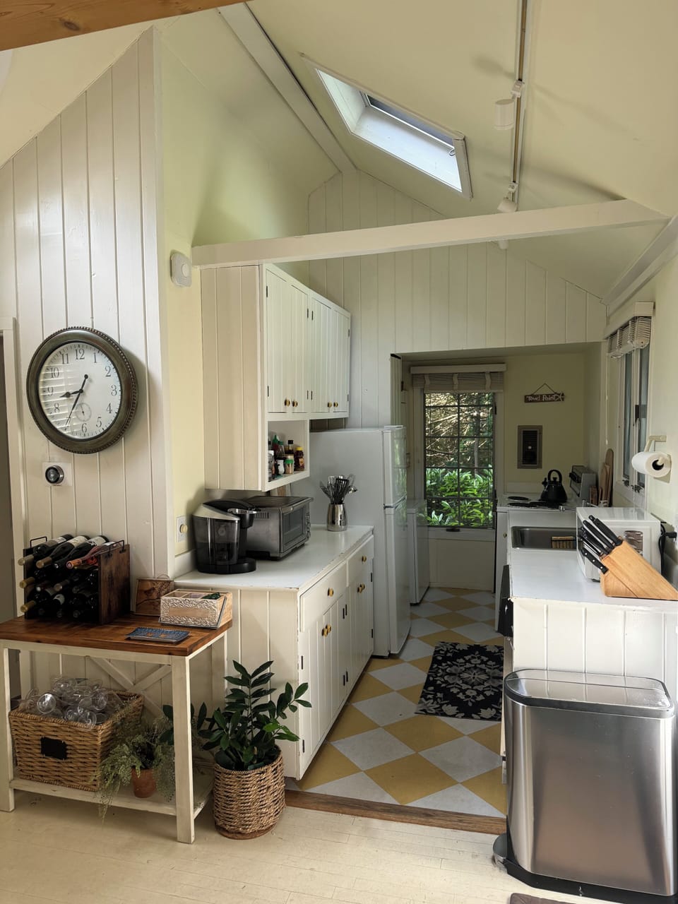 This little kitchen packs everything you need