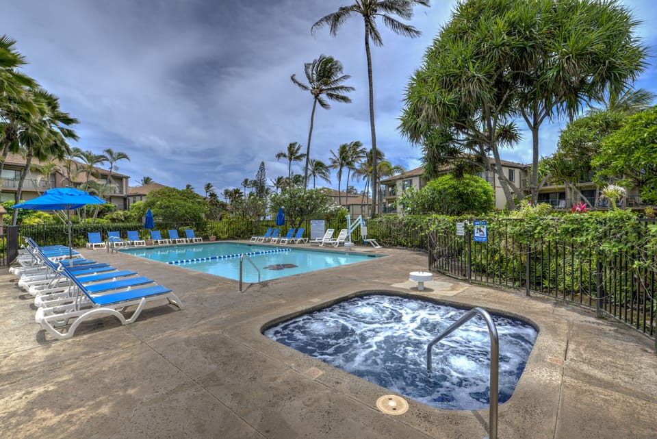 Jacuzzi and Pool