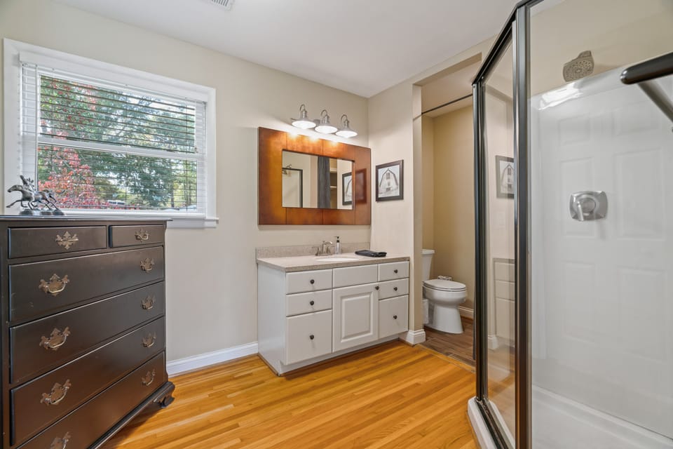 Master bath
