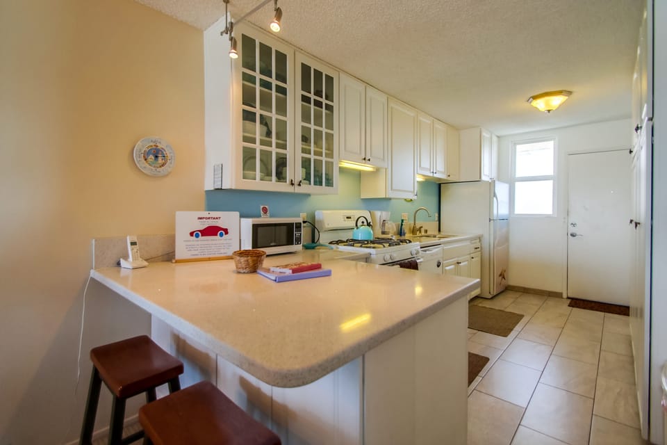 Kitchen island