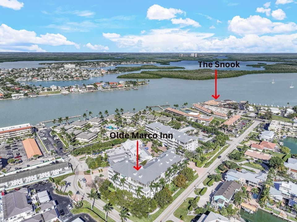 Olde Marco Inn & Snook Inn walking distance