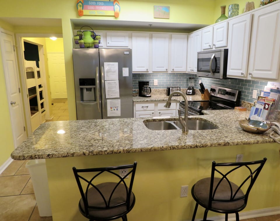 New backsplash in kitchen