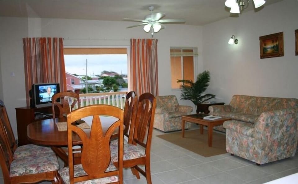 Open plan living and dining room