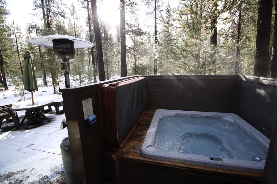 Relaxing hot tub!