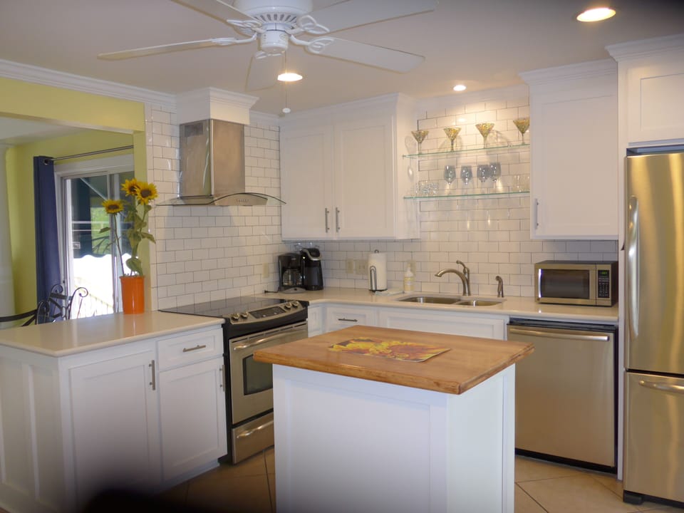 Full size kitchen with all modern amenities