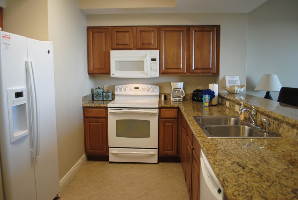 Feel like a master chef in our fully equipped kitchen!