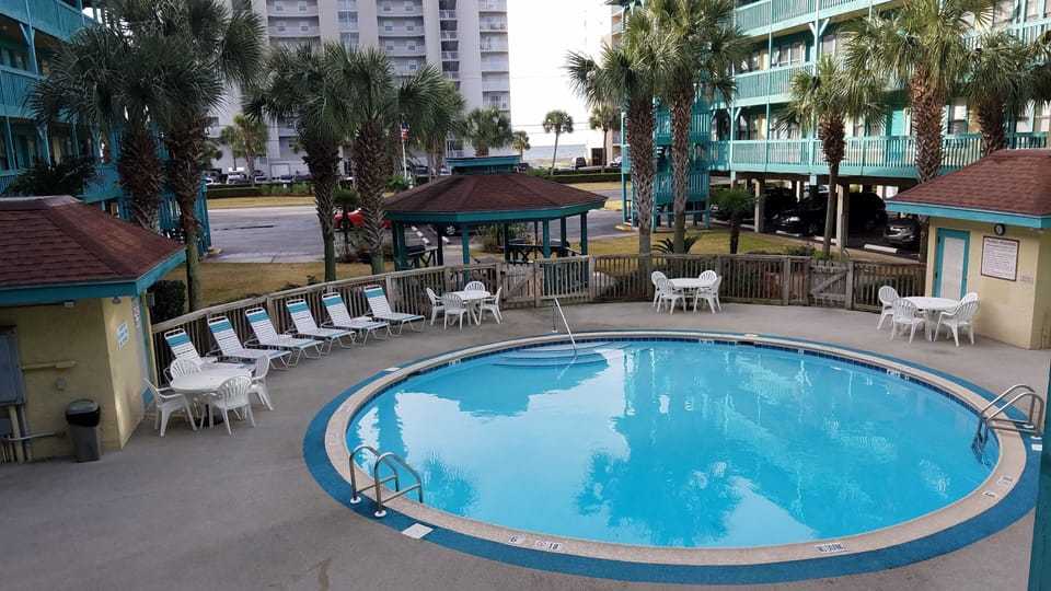 Great Swimming Pool
